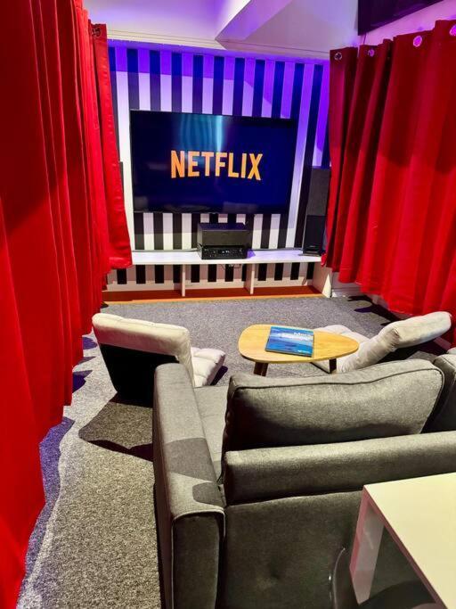 Experience Cinema Immersif Dans Appartement Renove Pres De Montmartre Париж Екстериор снимка
